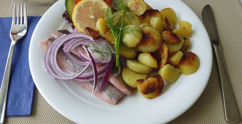 Schiffsrundfahrt mit Mittagessen